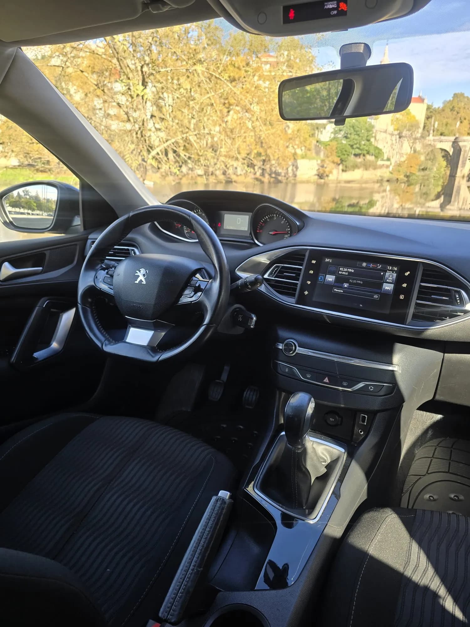 Peugeot 308 - Foto 10